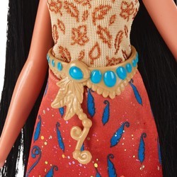 Кукла Hasbro Royal Shimmer Pocahontas B5828