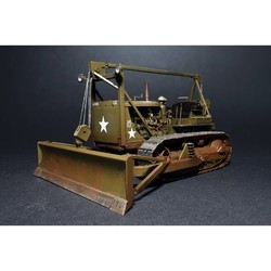 Сборная модель MiniArt U.S. Army Tractor w/Angled Dozer Blade (1:35)