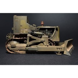 Сборная модель MiniArt U.S. Armoured Bulldozer (1:35)