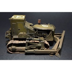 Сборная модель MiniArt U.S. Armoured Bulldozer (1:35)