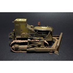 Сборная модель MiniArt U.S. Armoured Bulldozer (1:35)