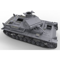 Сборная модель MiniArt Pz.Kpfw.III Ausf.B w/Crew (1:35)