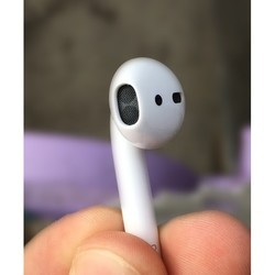 Наушники Apple AirPods Left