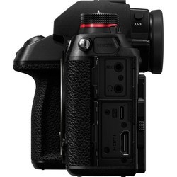 Фотоаппарат Panasonic DC-S1R kit