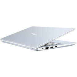 Ноутбук Asus VivoBook S13 S330UN (S330UN-EY024T)