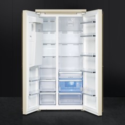 Холодильник Smeg SBS8004A