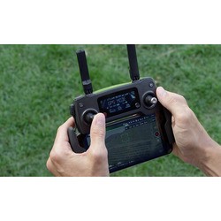 Квадрокоптер (дрон) DJI Spark Controller Combo (черный)