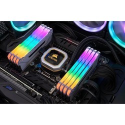 Оперативная память Corsair CMW32GX4M4K4266C19