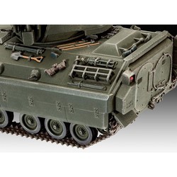 Сборная модель Revell M2/M3 Bradley (1:72)