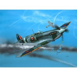 Сборная модель Revell Supermarine Spitfire Mk.V (1:72)