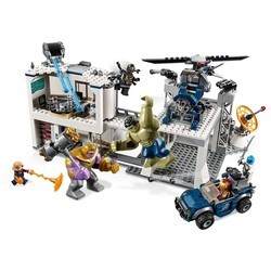 Конструктор Lego Avengers Compound Battle 76131