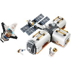 Конструктор Lego Lunar Space Station 60227