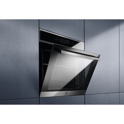 Духовой шкаф Electrolux EOE 8P31X