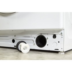 Стиральная машина Whirlpool FSCR 90426