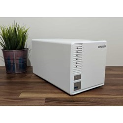 NAS сервер QNAP TS-328