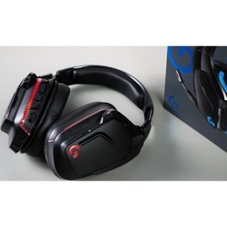 Наушники Logitech G935 Gaming Headset