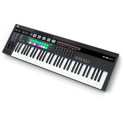 MIDI клавиатура Novation SL 49 MK3
