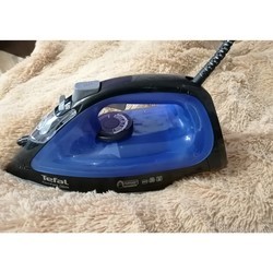 Утюг Tefal Comfort Glide FV 2674