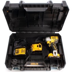 Дрель/шуруповерт DeWALT DCF801D2