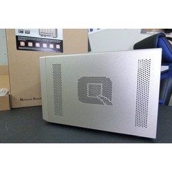 NAS сервер QNAP TVS-473e-4G