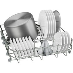 Встраиваемая посудомоечная машина Bosch SMV 25FX02R