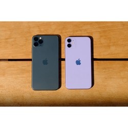 Мобильный телефон Apple iPhone 11 64GB (черный)