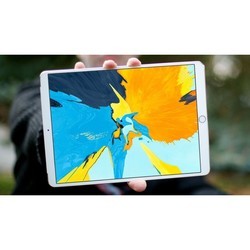 Планшет Apple iPad 7 2019 32GB (серебристый)