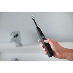 Электрическая зубная щетка Philips Sonicare ProtectiveClean 4500 HX6830