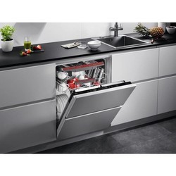 Встраиваемая посудомоечная машина AEG FSR 52917 Z