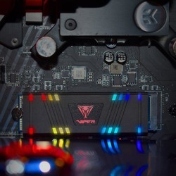 SSD Patriot Viper VPR100 RGB