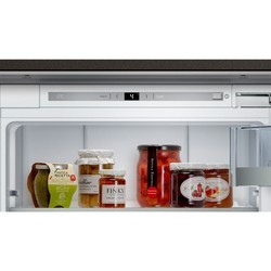 Встраиваемый холодильник Neff KI 8818 D20R