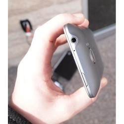 Мобильные телефоны HTC Titan II
