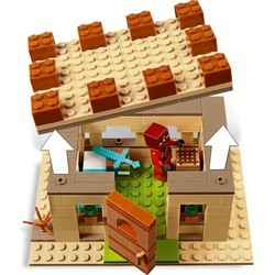 Конструктор Lego The Illager Raid 21160