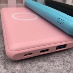 Powerbank аккумулятор Momax Q.Power Minimal (белый)