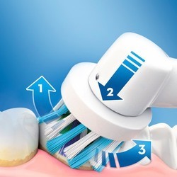 Электрическая зубная щетка Braun Oral-B Smart 6500 W/D700.525