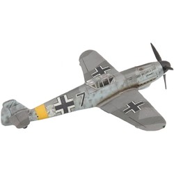 Сборная модель Zvezda German Fighter Messerschmitt Bf.109 F2 (1:72)