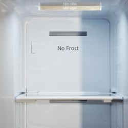 Холодильник Ginzzu NFK-462 Glass (белый)