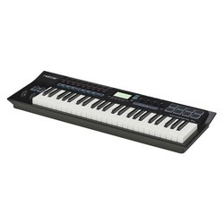MIDI клавиатура Nektar Panorama T4