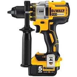 Дрель/шуруповерт DeWALT DCD937M2