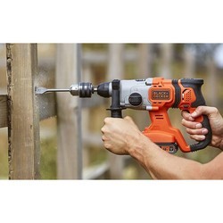 Перфоратор Black&Decker BCD900B