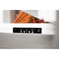 Встраиваемый холодильник Whirlpool ART 883 A+ NF