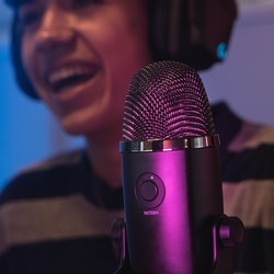 Микрофон Blue Microphones Yeti X (черный)