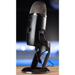 Микрофон Blue Microphones Yeti X (черный)