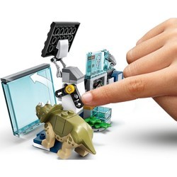 Конструктор Lego Dr. Wus Lab Baby Dinosaurs Breakout​ 75939