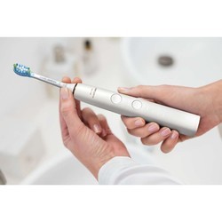 Электрическая зубная щетка Philips Sonicare DiamondClean HX9911