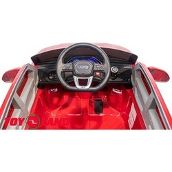 Детский электромобиль Toy Land Audi Q8 (красный)