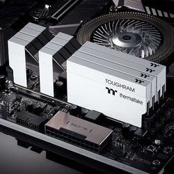 Оперативная память Thermaltake R017D408GX2-4266C19A