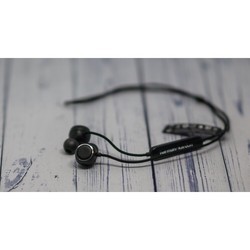 Наушники Harman Kardon Fly BT