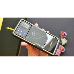 Мобильный телефон OnePlus 8T Cyberpunk 2077 Limited Edition