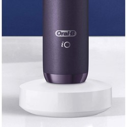 Электрическая зубная щетка Braun Oral-B iO Series 8 Duo